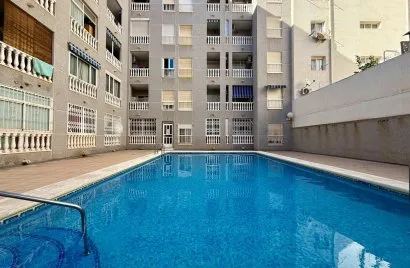 Apartamento de 2 dormitorios en Torrevieja, Spain No. 3205
