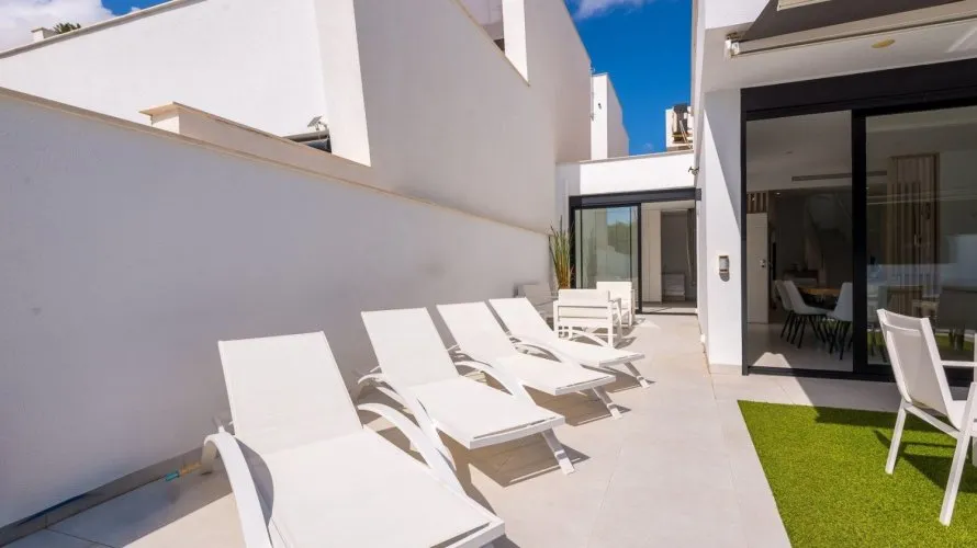 Villa de 139m² en Los Cuarteros, Spain No. 3286 № 26
