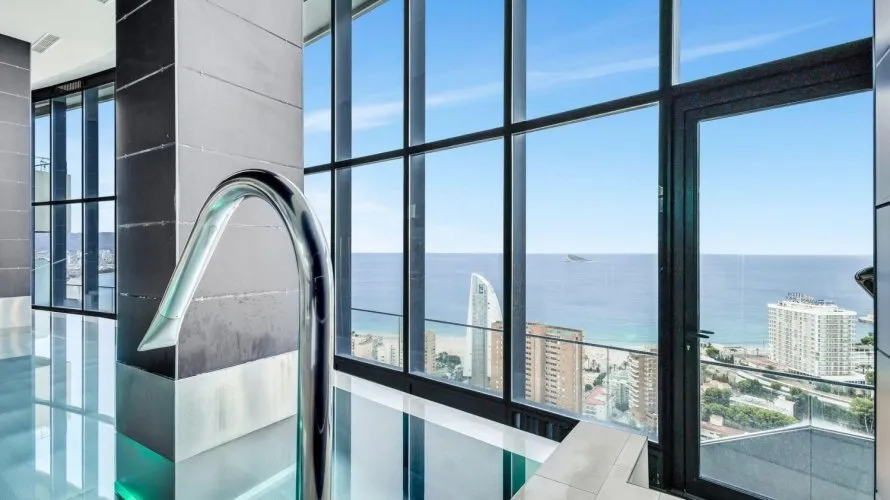 Apartamento de 81m² en Benidorm, Spain No. 3244