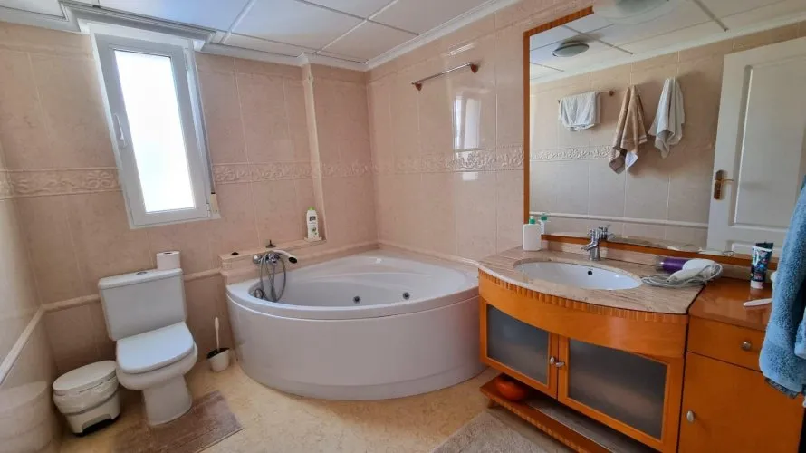 Apartamento de 670m² en Torrevieja, Spain No. 3102 № 14