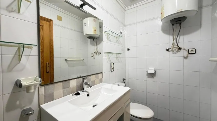 Apartamento de 2 dormitorios en Torrevieja, Spain No. 3200 № 8
