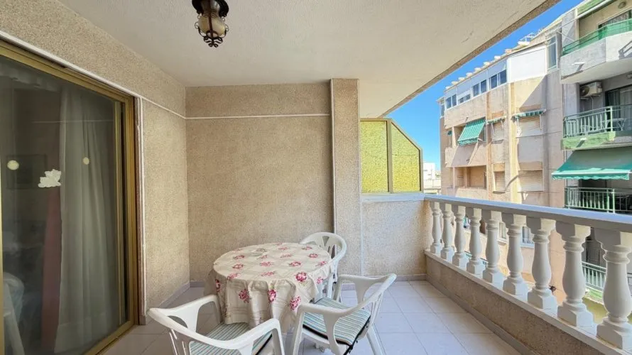 Apartamento de 1 dormitorio en Torrevieja, Spain No. 3257 № 3