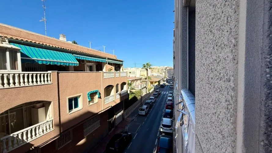Apartamento de 2 dormitorios en Torrevieja, Spain No. 3205 № 13