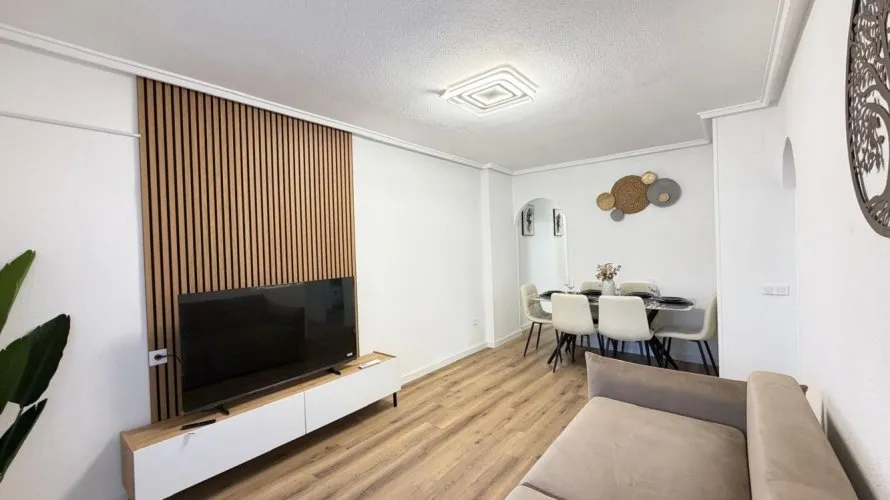 Apartamento de 3 dormitorios en Torrevieja, Spain No. 3295 № 3