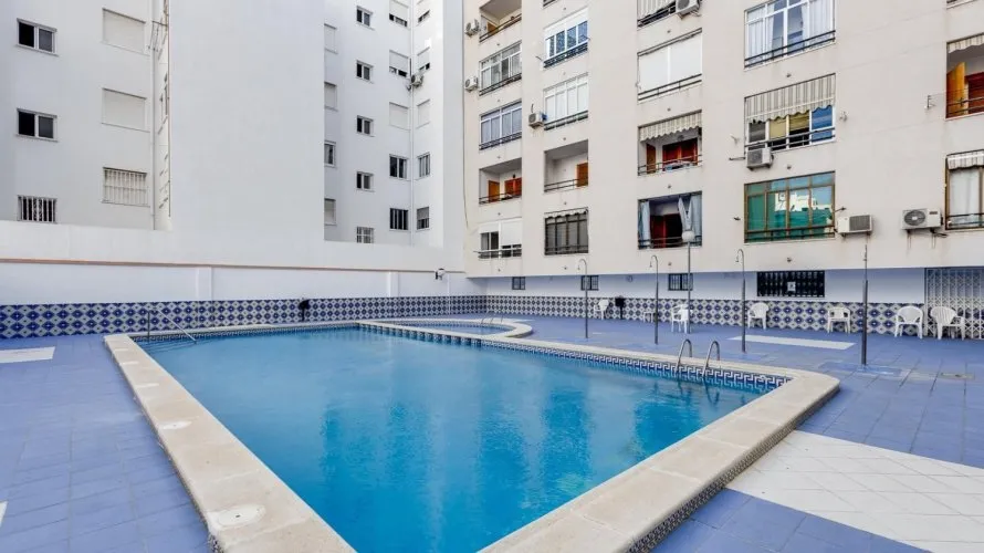 Apartamento de 65m² en Torrevieja, Spain No. 3281 № 6