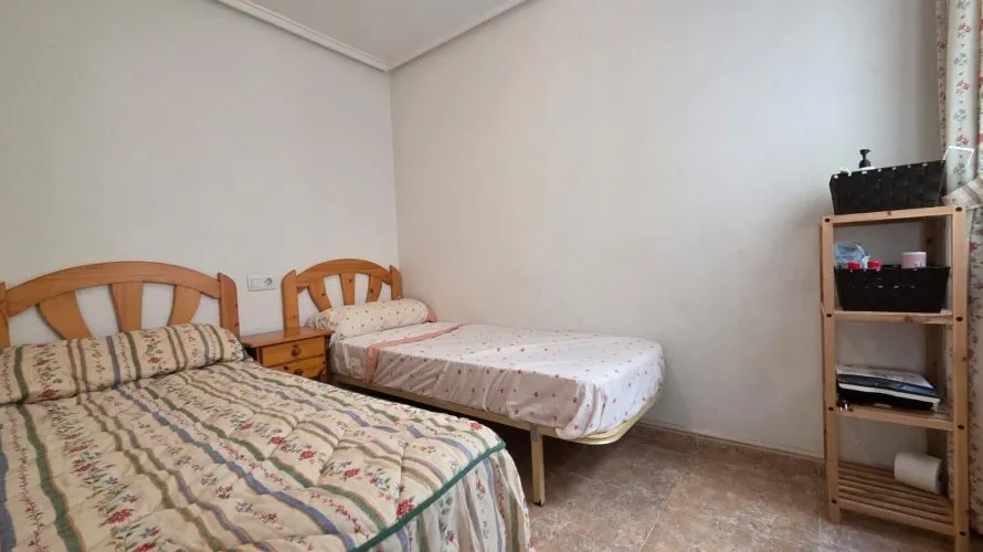 Apartamento de 2 dormitorios en Torrevieja, Spain No. 3139 № 1