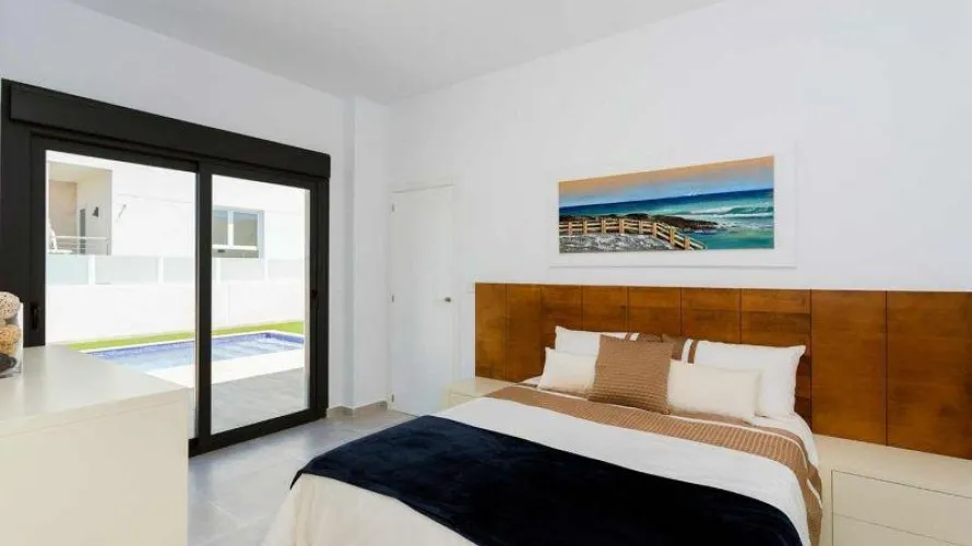 Villa de 3 dormitorios en Daya Nueva, Spain No. 3149 № 13