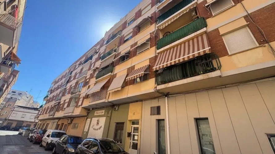 Apartamento de 2 dormitorios en Puerto De Sagunto, Spain No. 3192 № 1