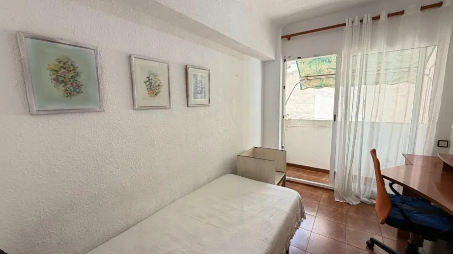 Apartamento de 3 dormitorios en Alicante, Spain No. 3250 № 6