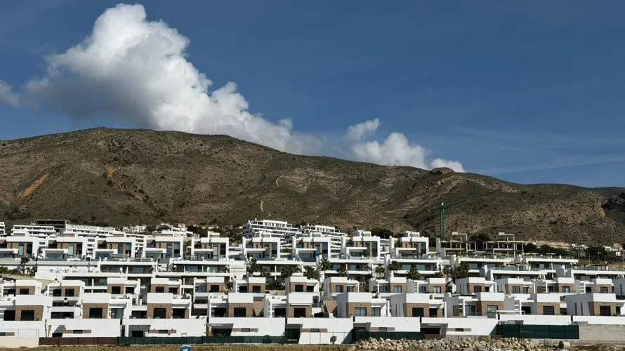 Villa de 5 chambres à Finestrat, Spain No. 1035 № 18