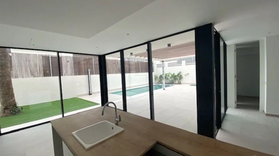 Villa de 3 chambres à Alicante, Spain No. 534 № 3