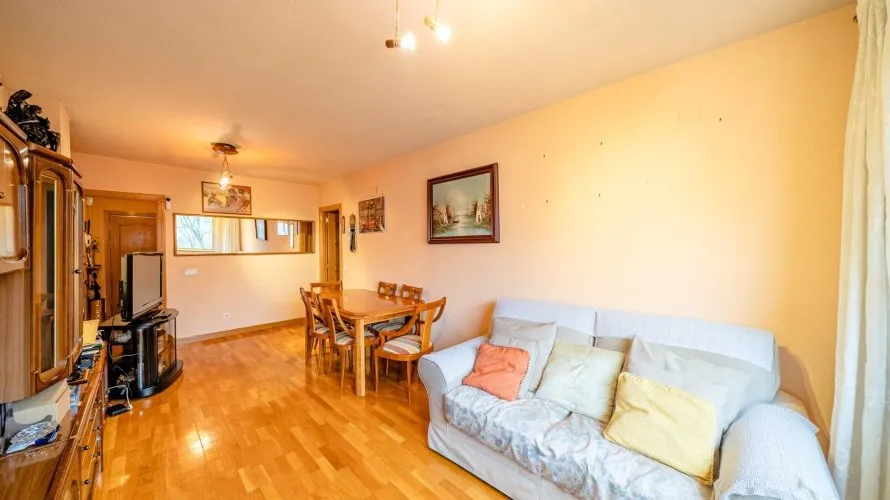 Apartment de 2 chambres à Madrid, Spain No. 1028 № 2