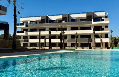 Penthouse de 2 chambres à Torrevieja, Spain No. 1001