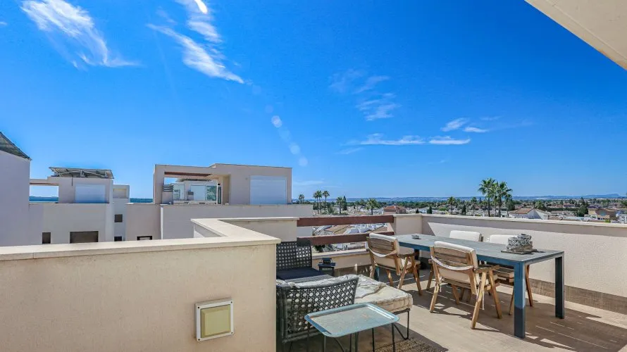 Villa de 101m² à Ciudad Quesada, Spain No. 1063 № 2