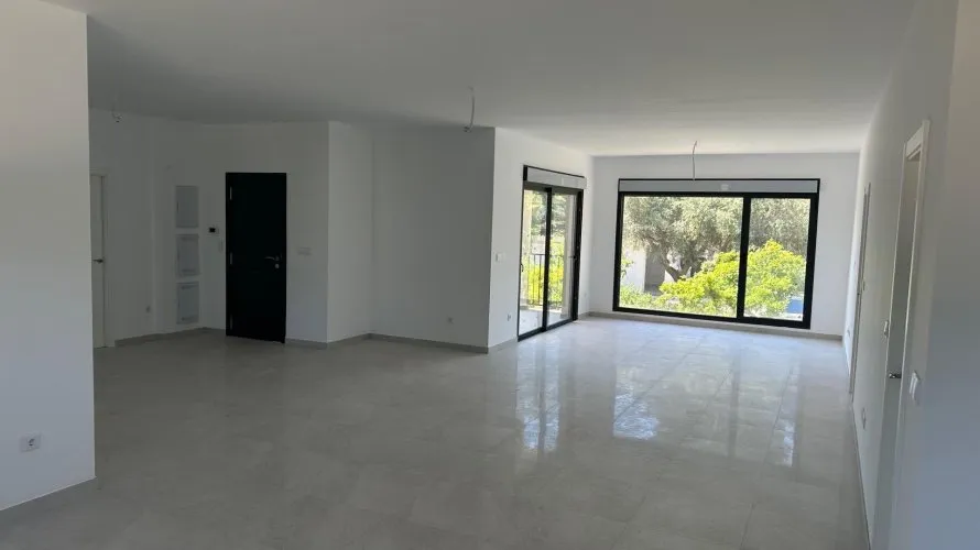 Villa de 5 chambres à San Vicente del Raspeig, Spain No. 1106 № 10