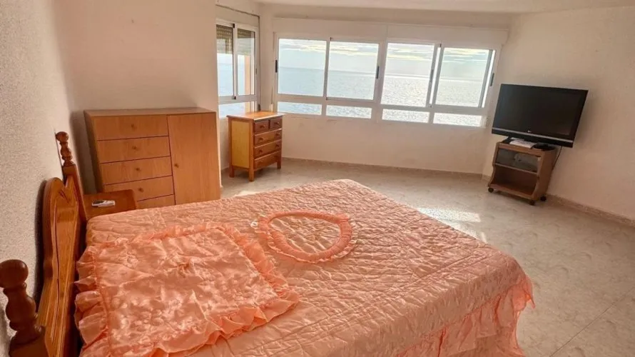 Apartment de 4 chambres à Torrevieja, Spain No. 977 № 19
