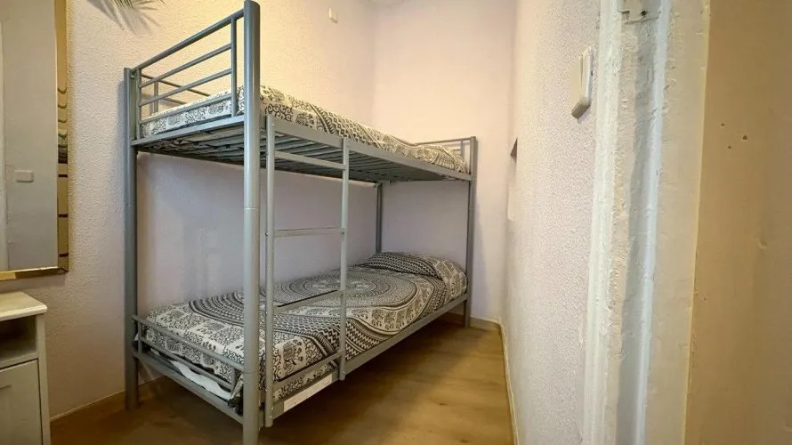 Apartment de 2 chambres à Madrid, Spain No. 1032 № 13