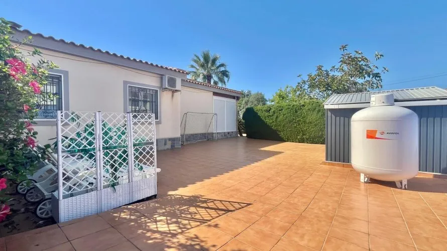 Villa de 3 chambres à Torrevieja, Spain No. 742 № 12
