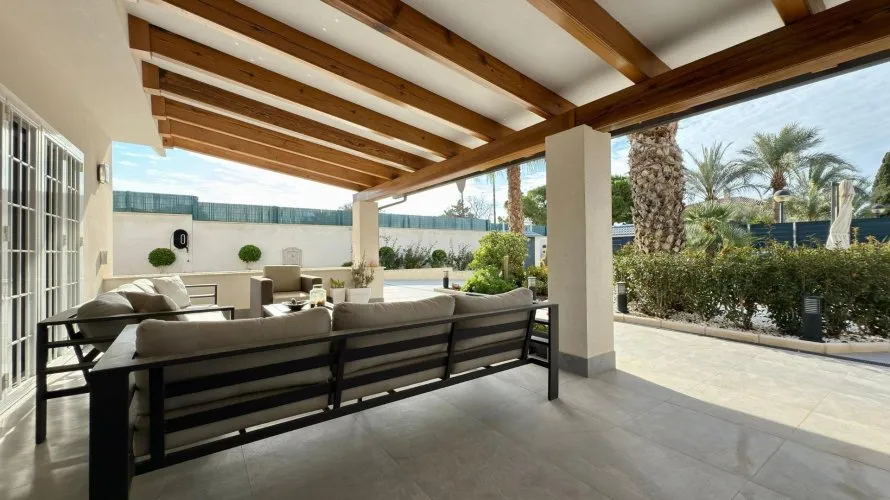 Villa de 5 chambres à San Juan, Spain No. 669 № 20