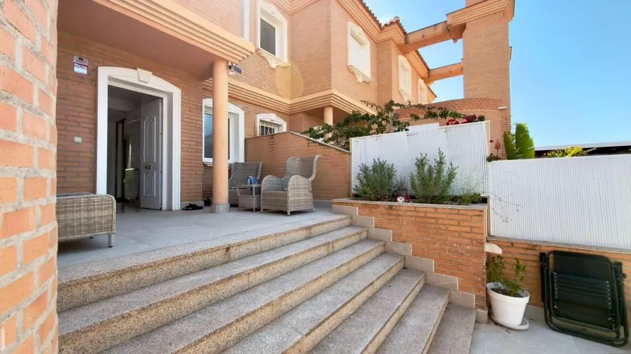 House de 5 chambres à San Juan, Spain No. 1343