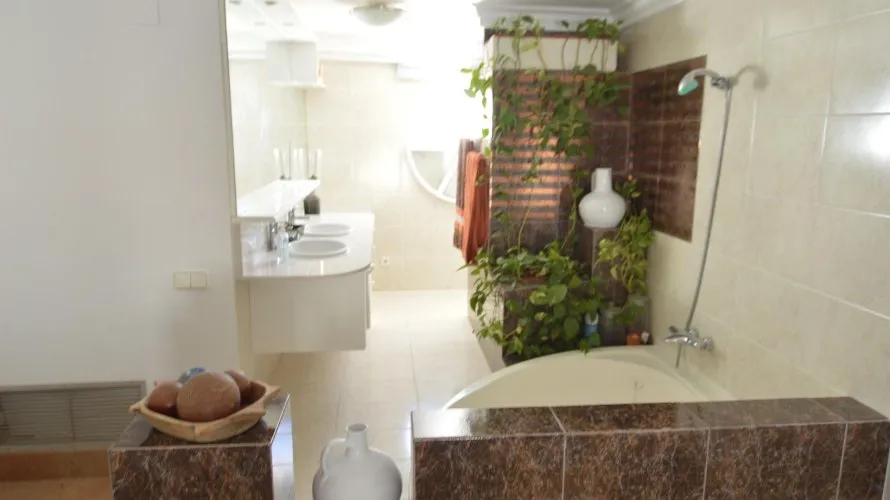 Villa de 4 chambres à Torrevieja, Spain No. 113 № 18