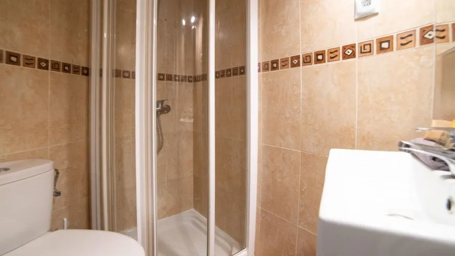 Apartment de 3 chambres à Madrid, Spain No. 579 № 7