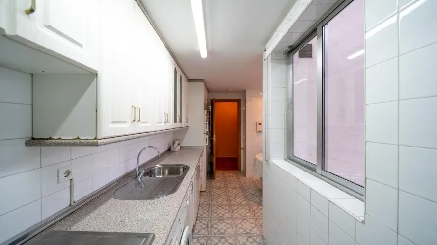 Apartment de 2 chambres à Madrid, Spain No. 1028 № 9