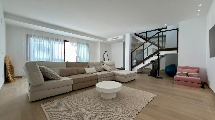 Villa de 5 chambres à Finestrat, Spain No. 1035 № 19