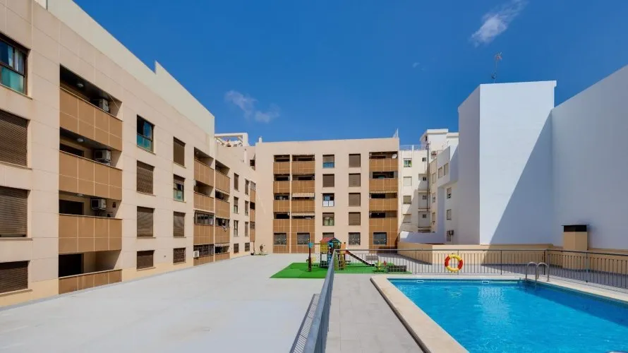 Apartment de 2 chambres à Torrevieja, Spain No. 1365 № 16
