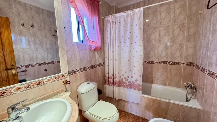 Apartment de 3 chambres à Torrevieja, Spain No. 1031 № 16