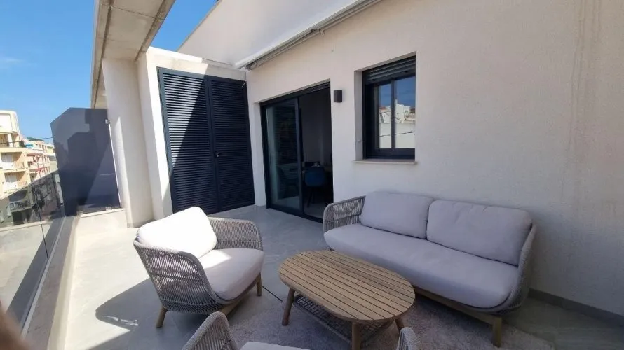 Penthouse de 2 chambres à Torrevieja, Spain No. 1184