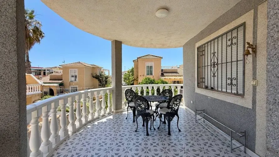 Villa de 4 chambres à Playa Flamenca II, Spain No. 169