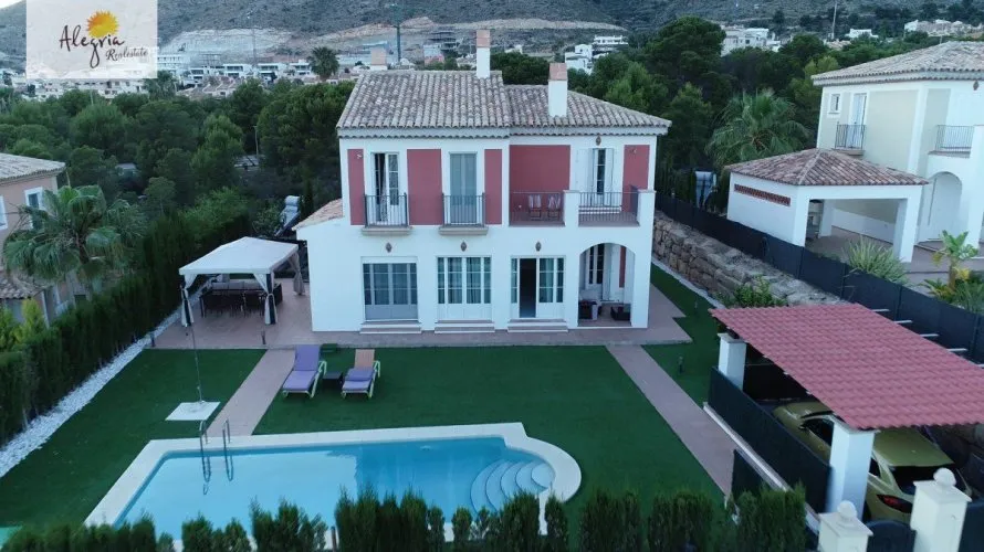 Villa de 4 chambres à Finestrat, Spain No. 260 № 22