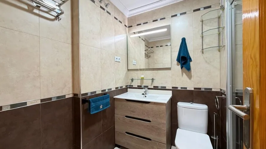Apartment de 3 chambres à Torrevieja, Spain No. 996 № 2