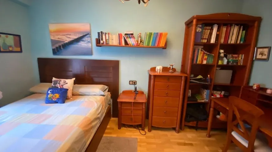 Apartment de 4 chambres à Alicante, Spain No. 689 № 4