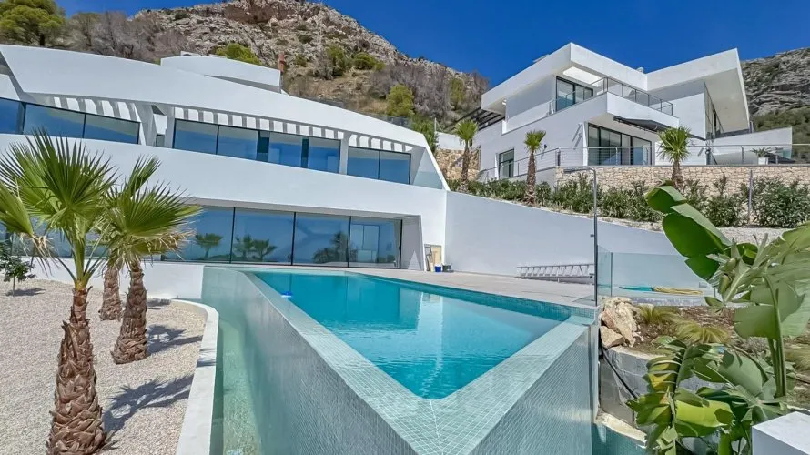 Villa de 4 chambres à Zona Altea Hills, Spain No. 920 № 15