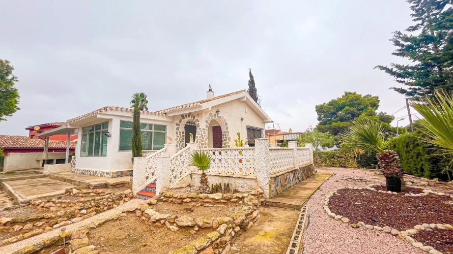 Villa de 3 chambres à Los Balcones, Spain No. 629 № 6