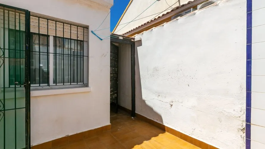 House de 80m² à La Zenia, Spain No. 1359 № 13