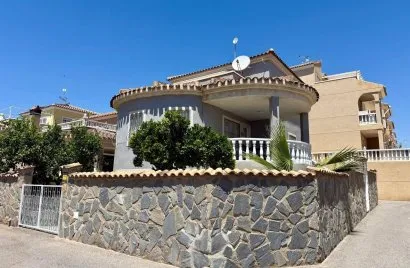 Villa de 4 chambres à Playa Flamenca II, Spain No. 169