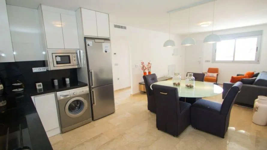 Apartment de 2 chambres à Campoamor, Spain No. 272