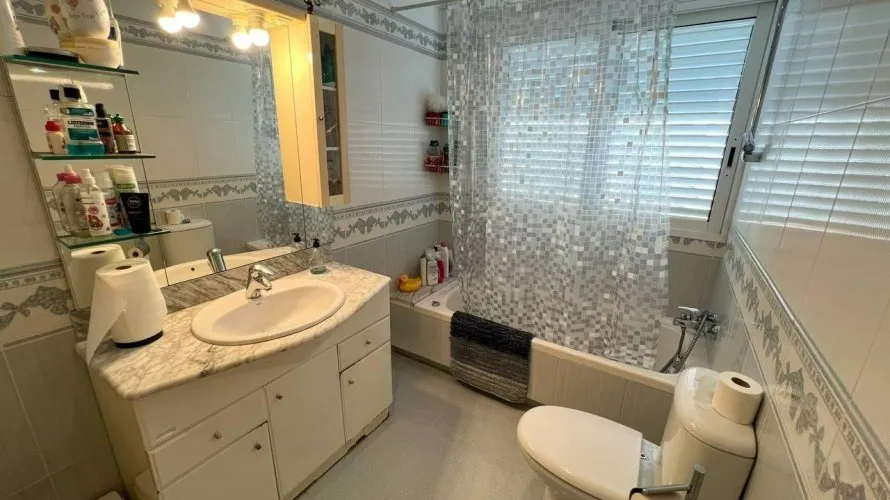 Apartment de 4 chambres à Manises, Spain No. 1312 № 22