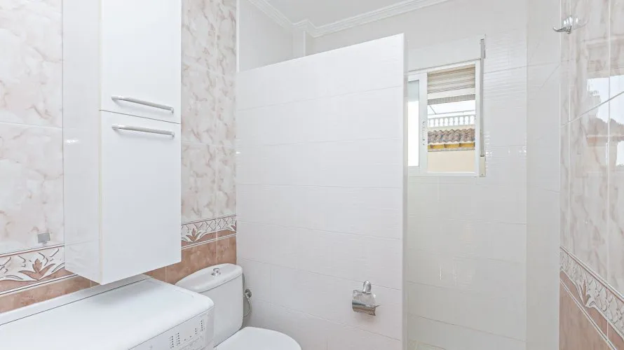 House de 74m² à Playa Flamenca II, Spain No. 1083 № 24