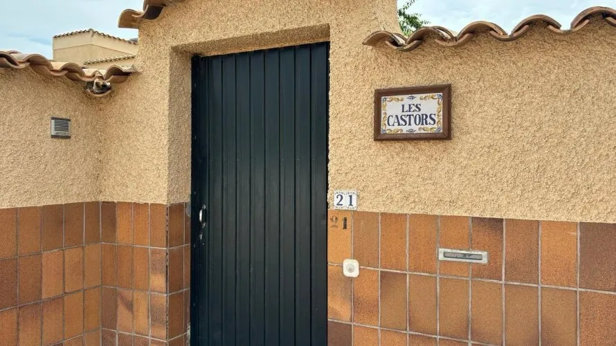 Villa de 4 chambres à Torrevieja, Spain No. 730