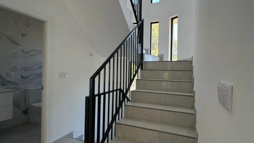 Villa de 5 chambres à San Vicente del Raspeig, Spain No. 1106 № 1
