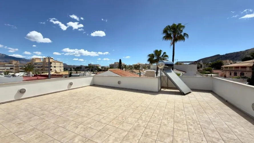 House de 4 chambres à Albir, Spain No. 1165 № 12