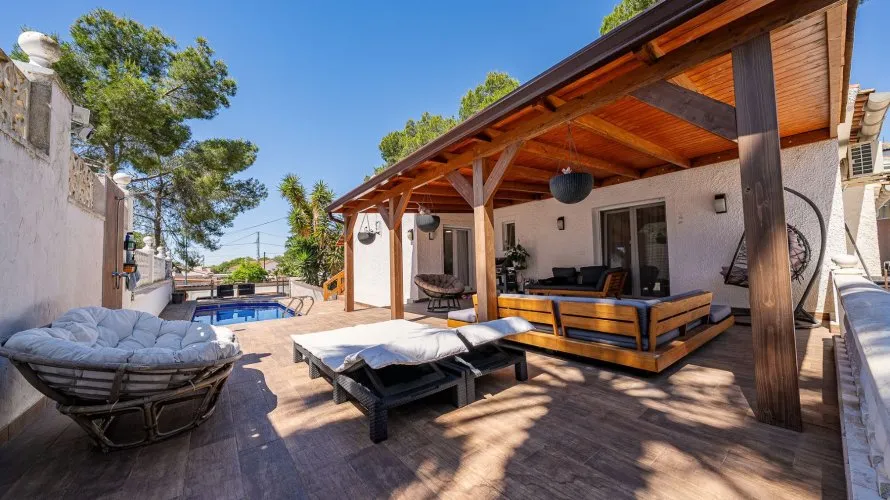 Villa de 192m² à Pinar De Campoverde, Spain No. 1144 № 1