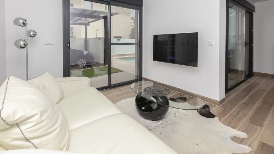 Villa de 120m² à Los Montesinos, Spain No. 894 № 12
