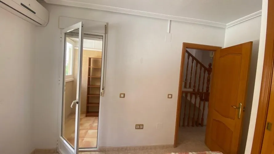 House de 3 chambres à Torrevieja, Spain No. 1135 № 12