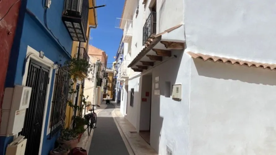 House de 75m² à Villajoyosa, Spain No. 1414