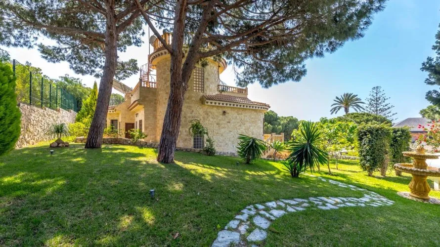 Villa de 4 chambres à Campoamor, Spain No. 1338 № 28